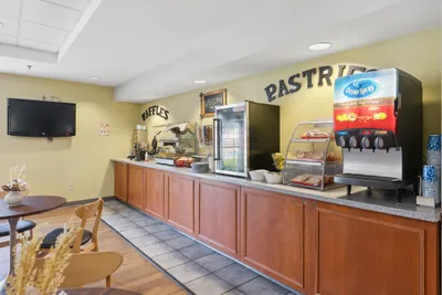 Hot breakfast at Saco Bay Hotel