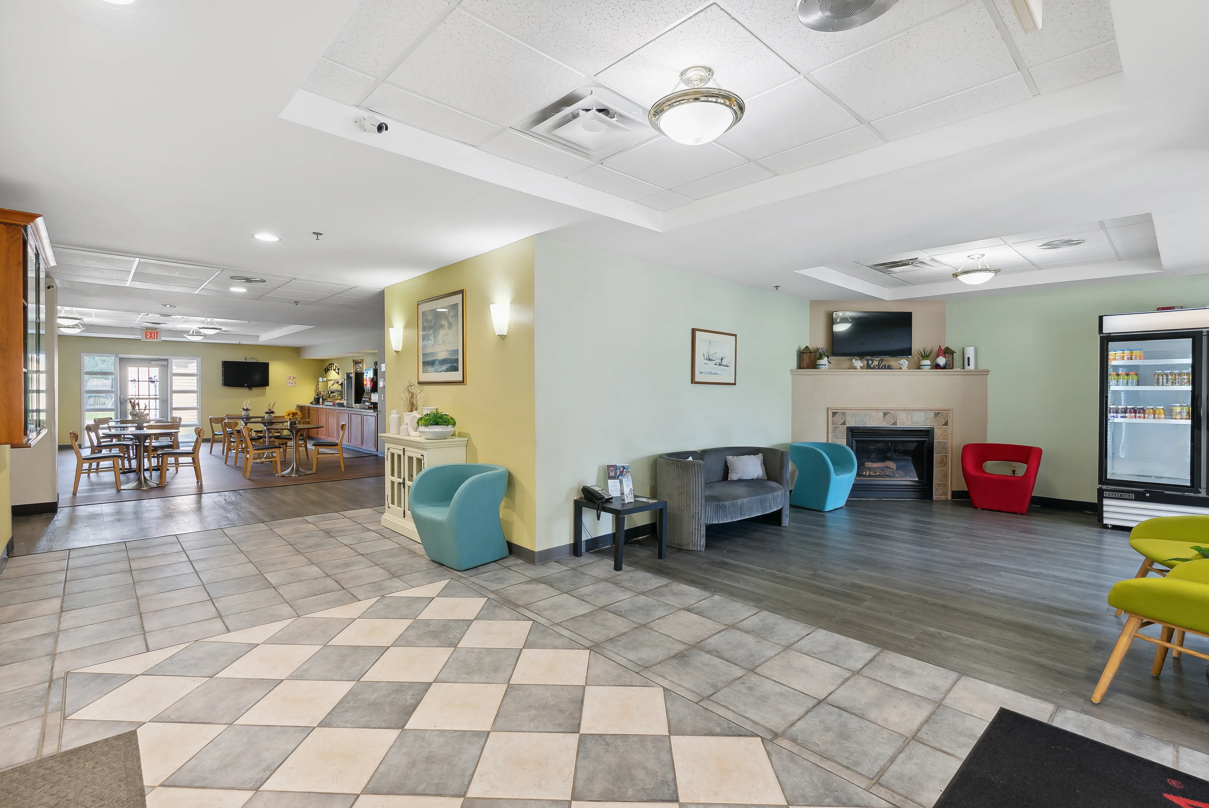 Check-in area and lobby at Saco Bay Hotel