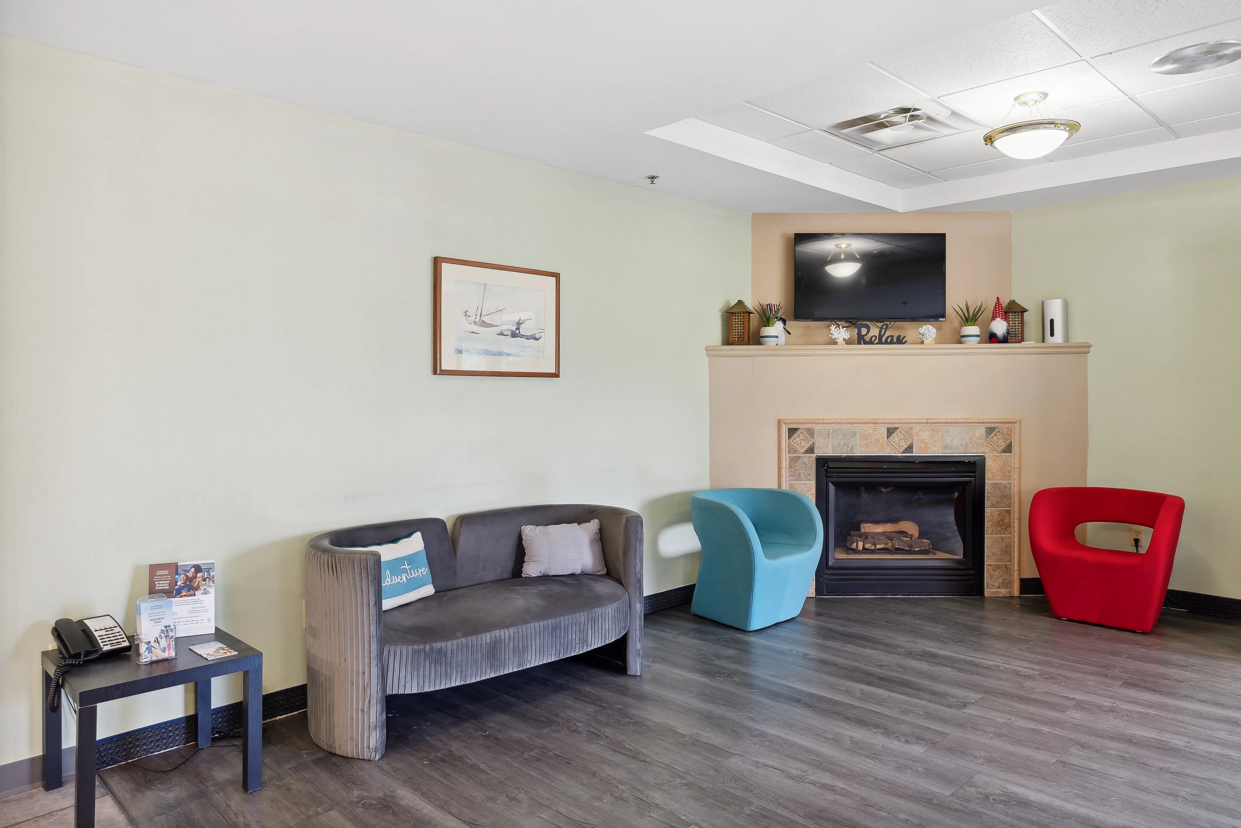 Lobby seating area at Saco Bay Hotel